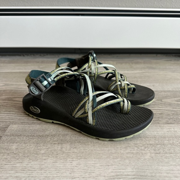 Chaco ZX3 Strappy Sandals in Black and Green 8